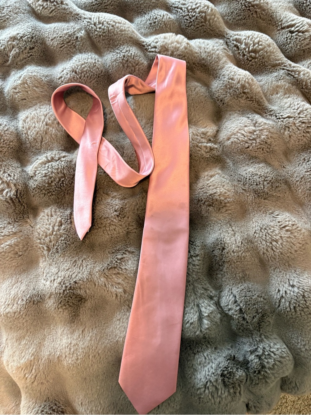 Jacob Alexander pink tie